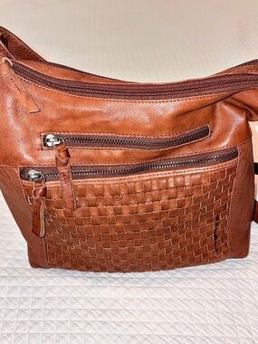 The Great American Leather Works Leather Crossbody Bag in Brown